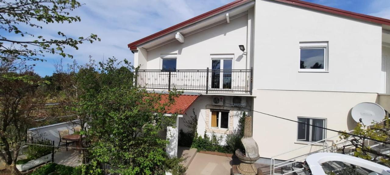 Apartmani Tinka Starigrad Paklenica Exteriér fotografie